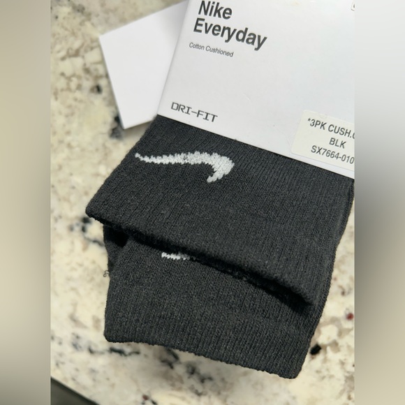 Nike Black Cushioned Socks - Picture 2 of 3